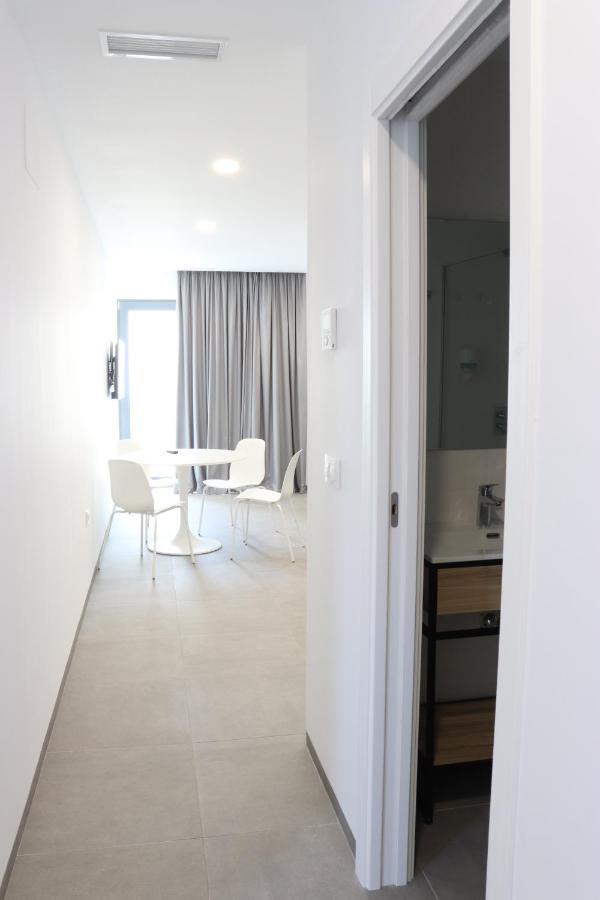 V&C Apartamentos Кониль-де-ла-Фронтера Экстерьер фото
