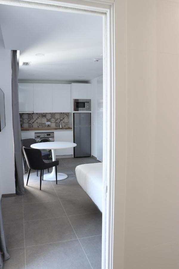 V&C Apartamentos Кониль-де-ла-Фронтера Экстерьер фото