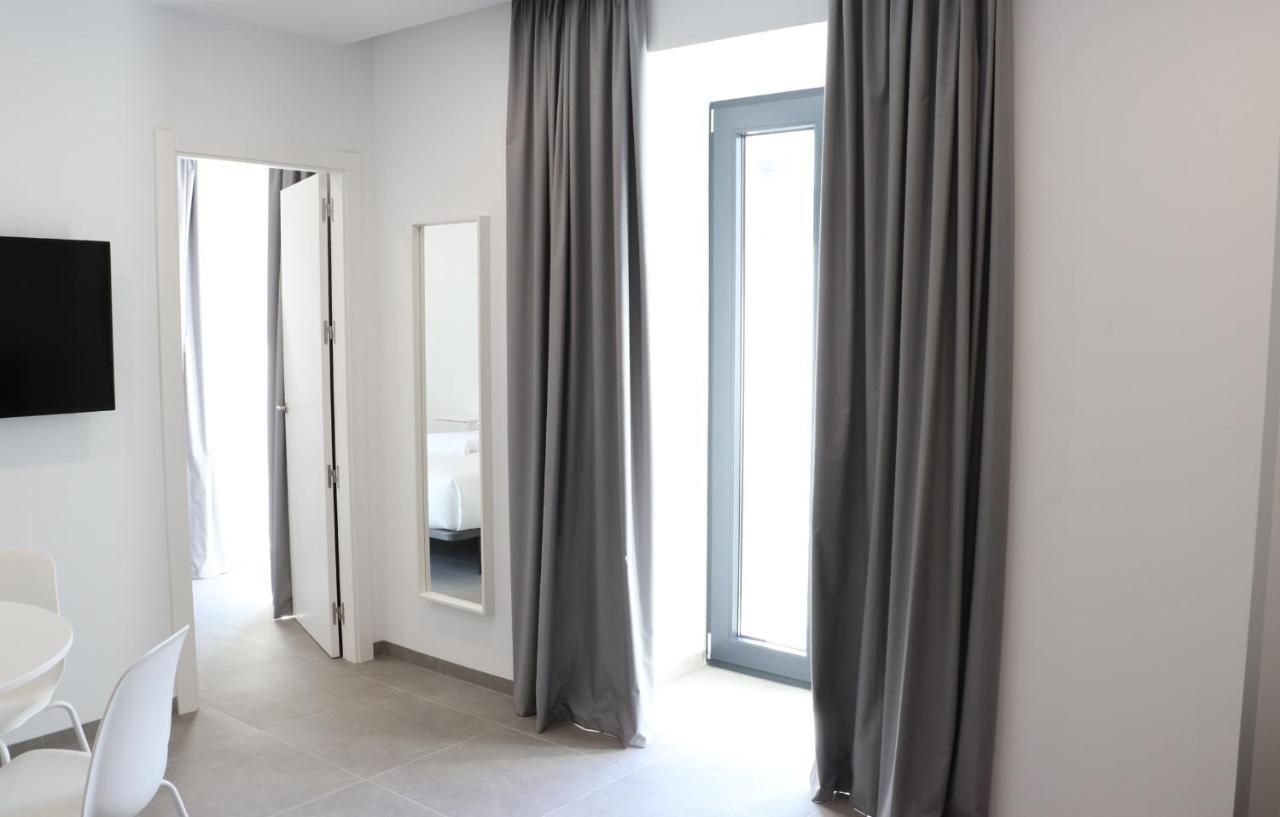 V&C Apartamentos Кониль-де-ла-Фронтера Экстерьер фото